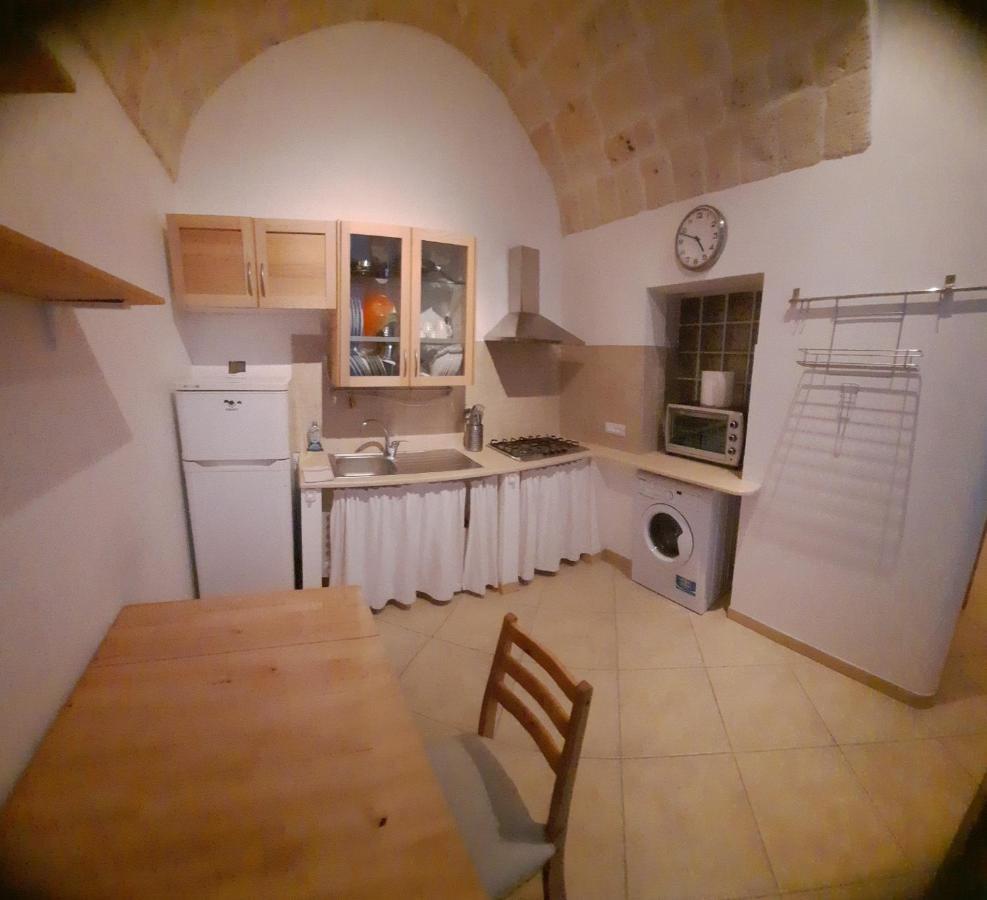 Domus Astra Apartment Brindisi Ngoại thất bức ảnh