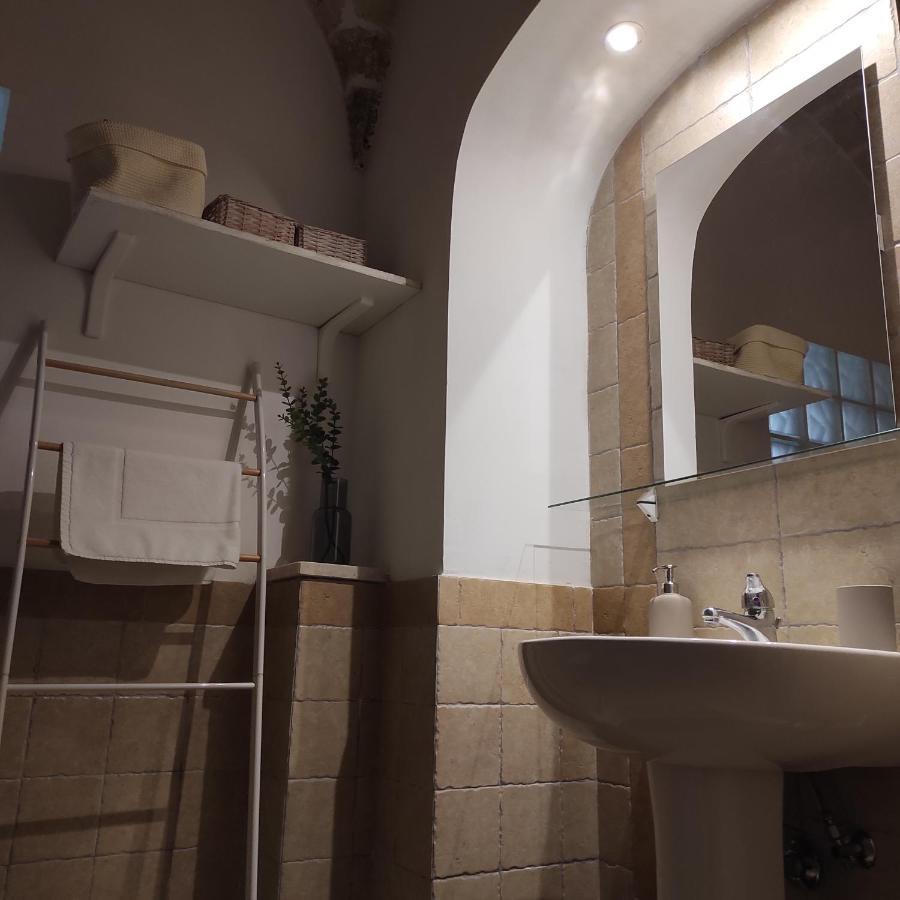 Domus Astra Apartment Brindisi Ngoại thất bức ảnh